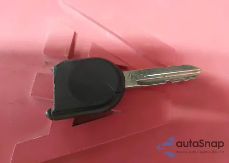 2009 Ford Focus z USA, uszkodzony, nr VIN 1SAHP36N89W174773